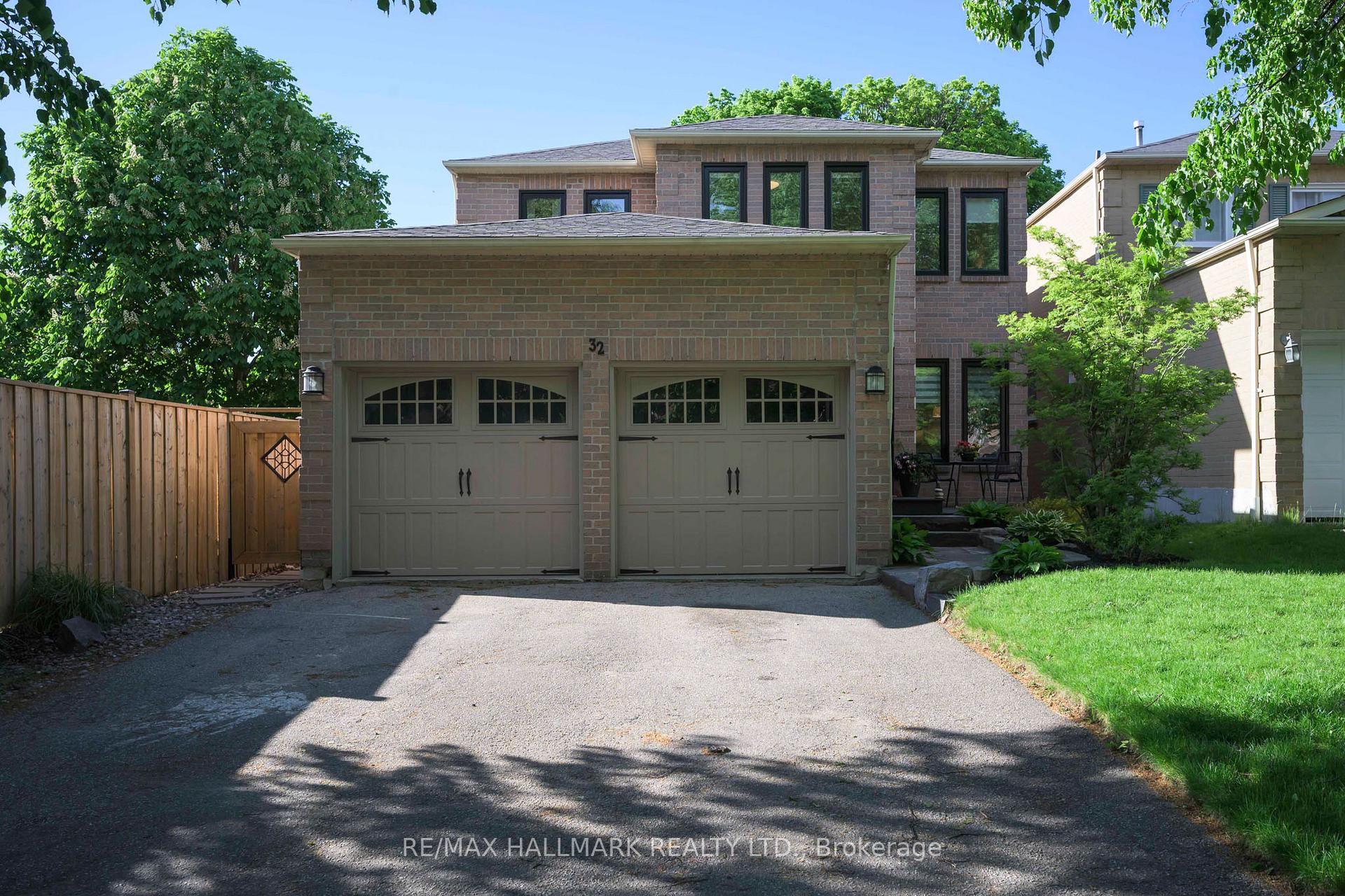 32 Locker Drive, Ajax, ON L1T 3K8 — Ajax, Ontario