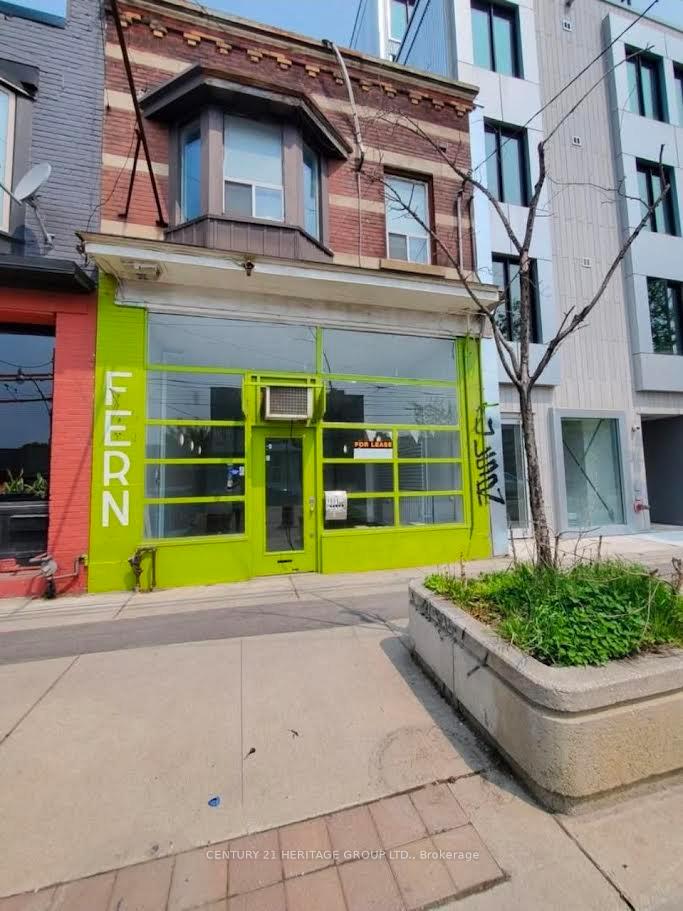 1596 Queen Street E, Toronto E01, ON M4L 1E5 — Toronto E01, Ontario