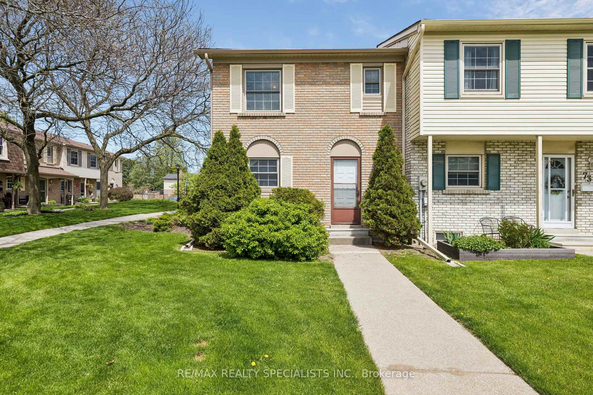 580 Eyer Drive 72, Pickering, ON L1W 3B7 — Pickering, Ontario