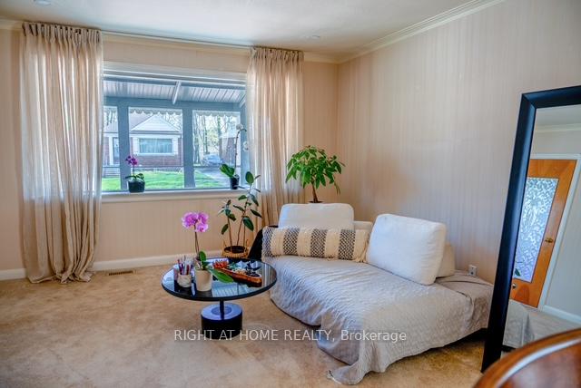148 Glen Albert Drive, Toronto E03 — photo 4 of 5