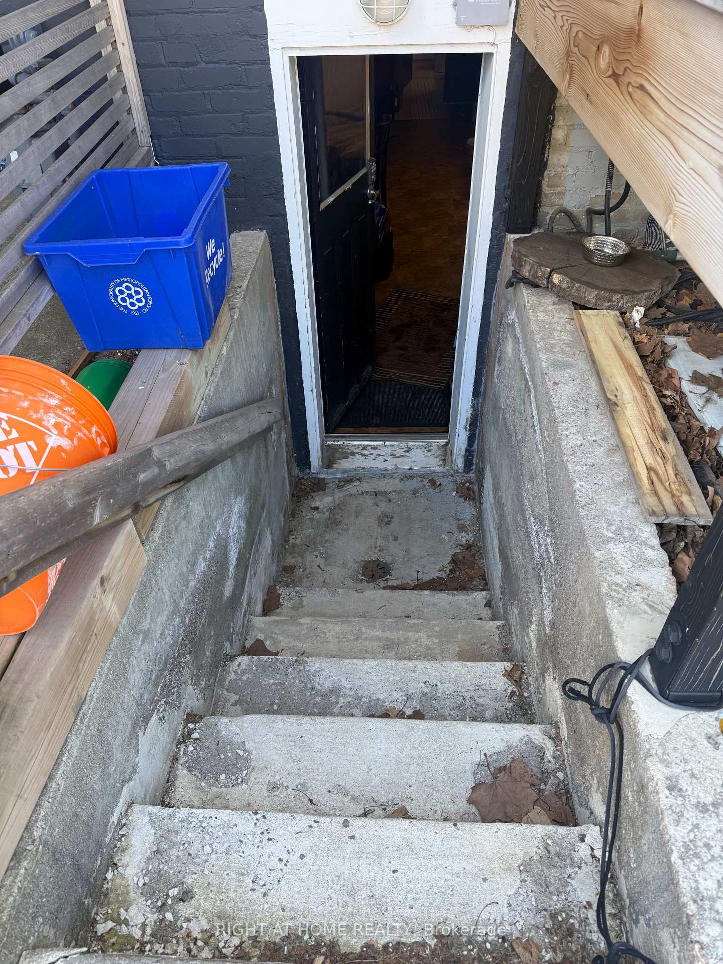 106 Donlands Avenue, Toronto E03 — photo 2 of 5