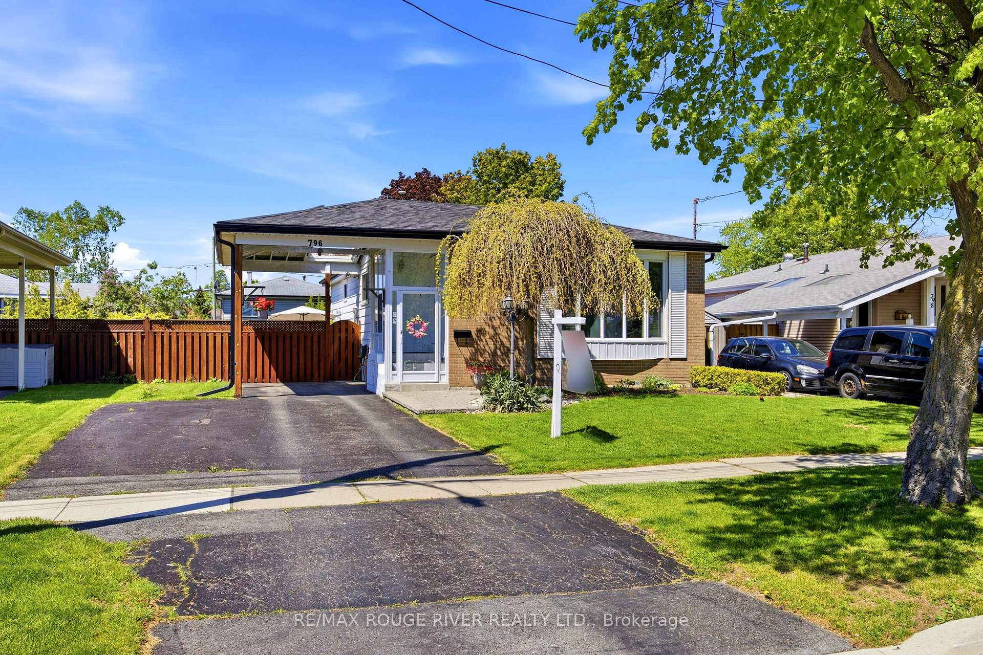 796 Batory Avenue, Pickering, ON L1W 2W3 — Pickering, Ontario