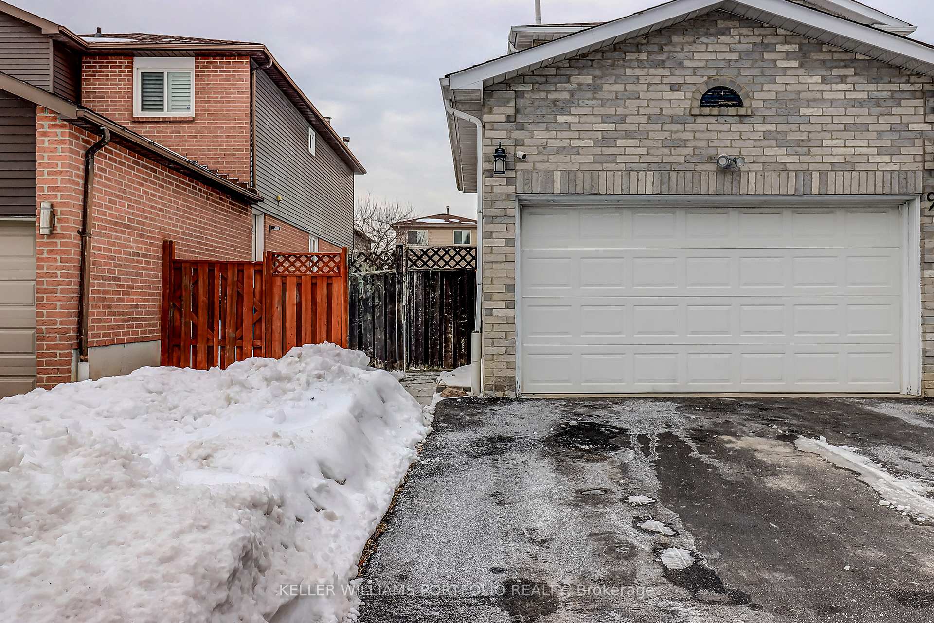 97 Dobson Drive Lower Unit, Ajax, ON L1S 5G1 — Ajax, Ontario