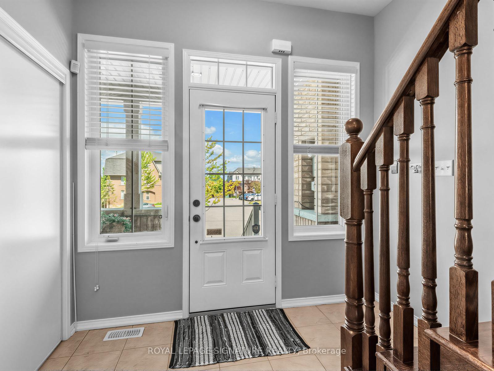 32 Clarepark Court, Ajax — photo 3 of 5