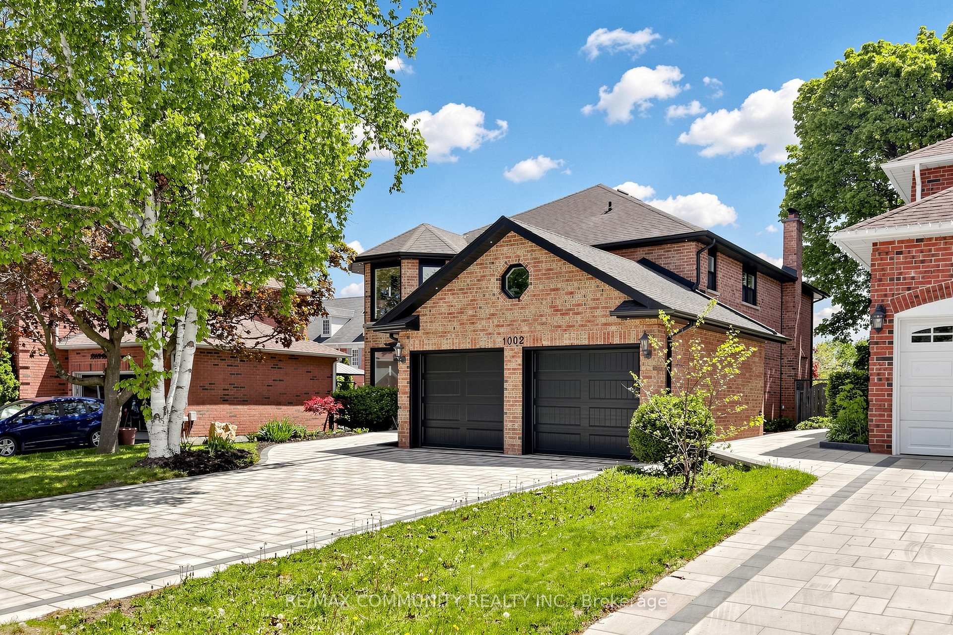 1002 Riverview Crescent, Pickering — photo 2 of 5