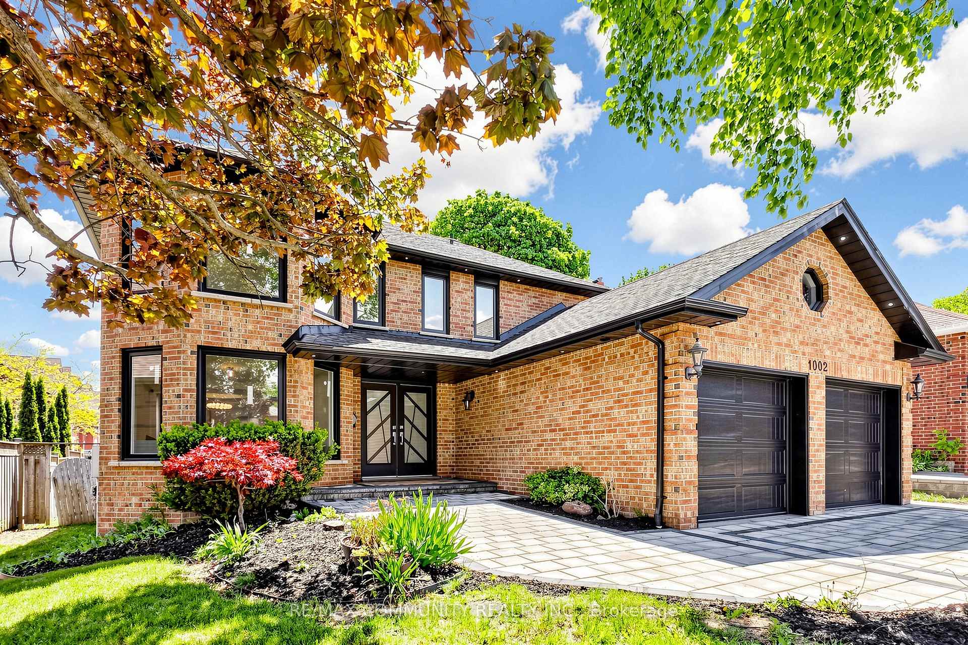 1002 Riverview Crescent, Pickering — photo 3 of 5