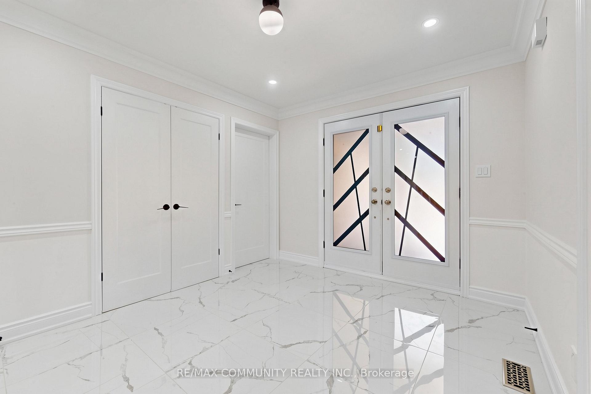 1002 Riverview Crescent, Pickering — photo 5 of 5