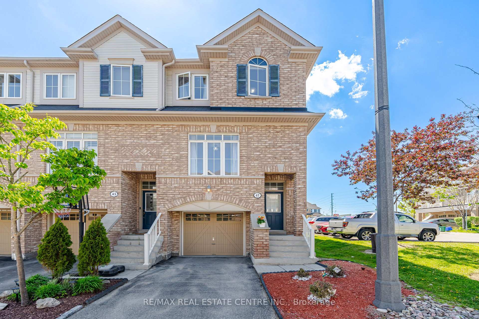 47 Martinworth Lane, Ajax, ON L1Z 0L1 — Ajax, Ontario