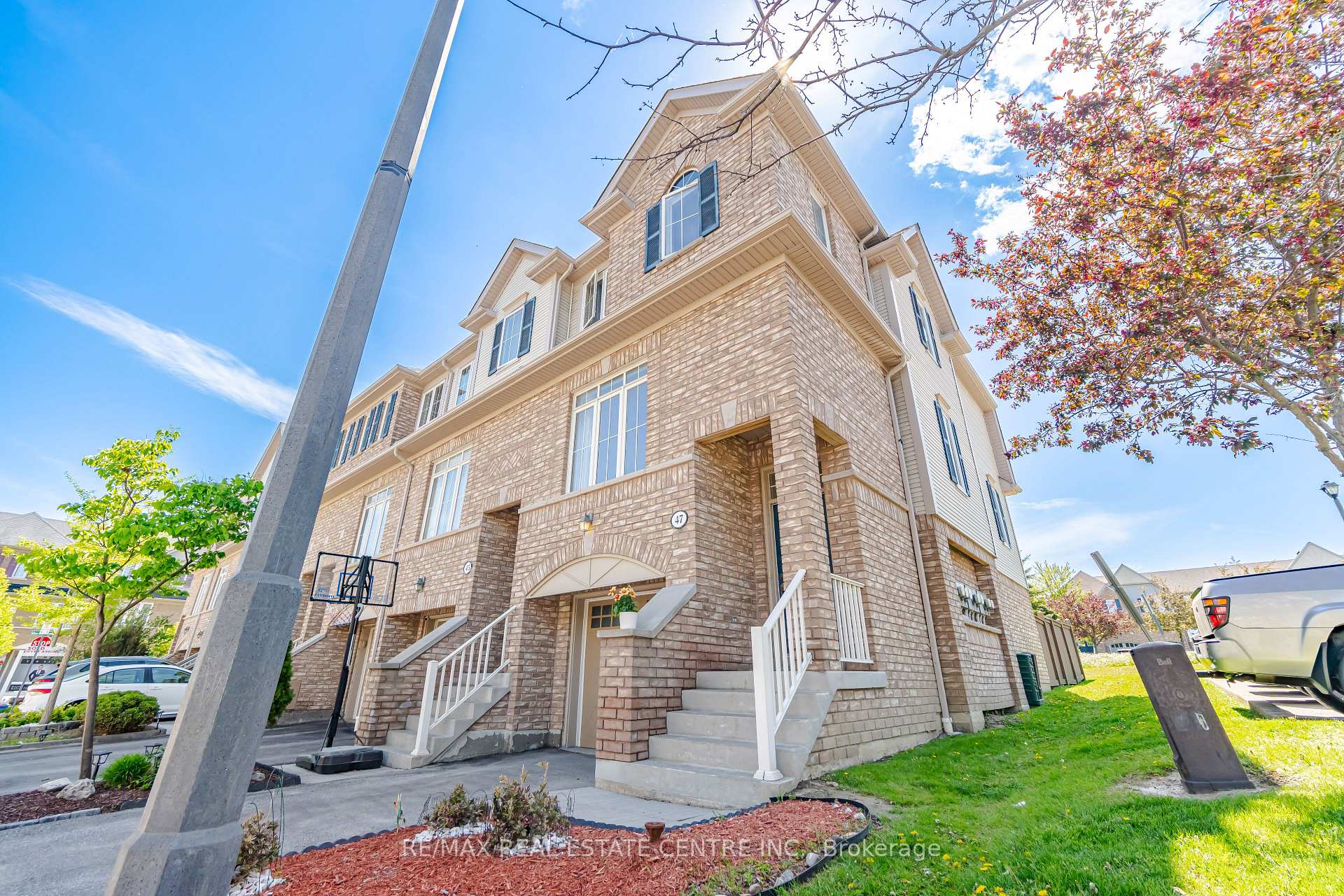 47 Martinworth Lane, Ajax — photo 3 of 5