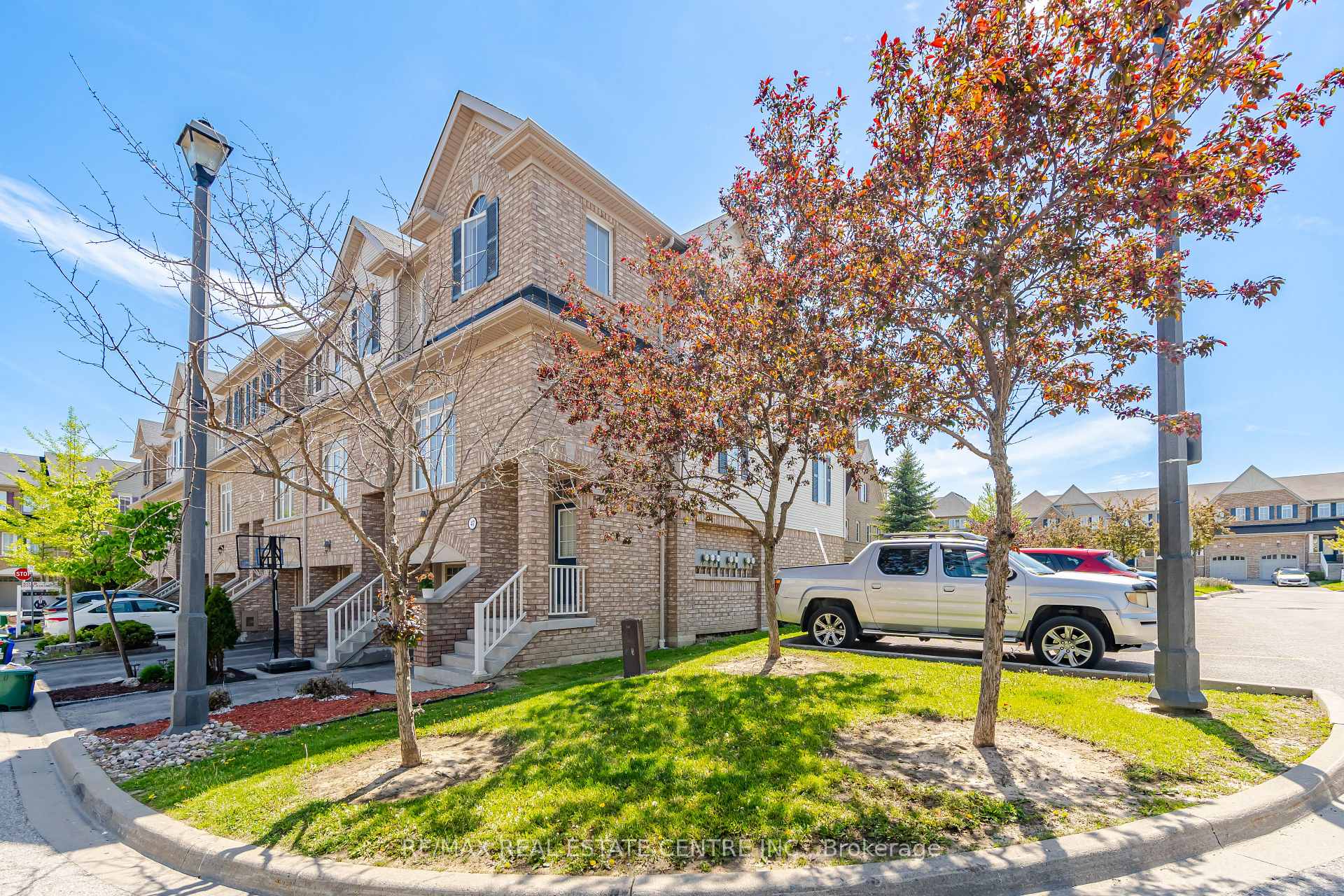 47 Martinworth Lane, Ajax — photo 4 of 5