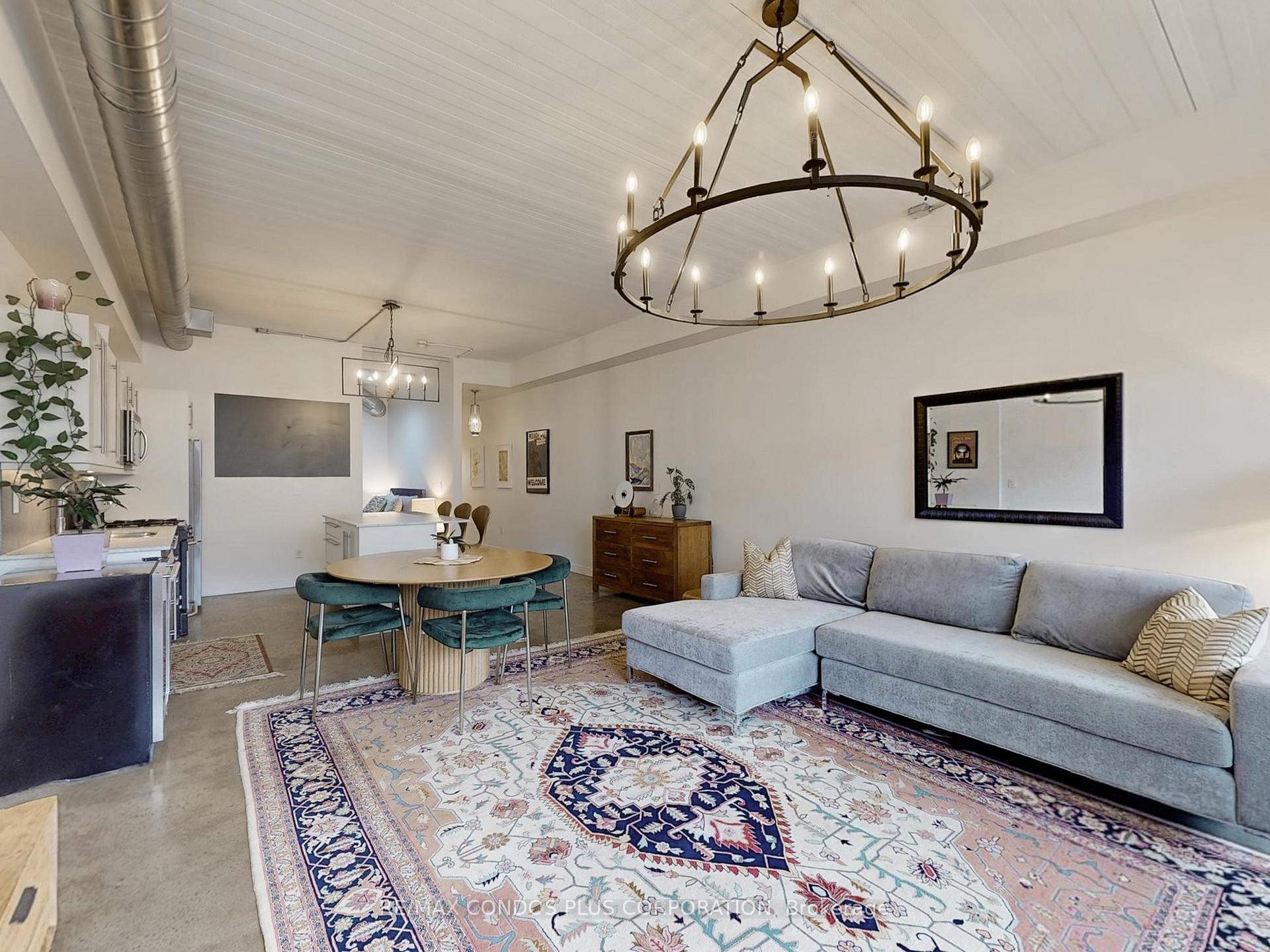 747 Queen Street E 201, Toronto E01, ON M4M 1H3 — Toronto E01, Ontario