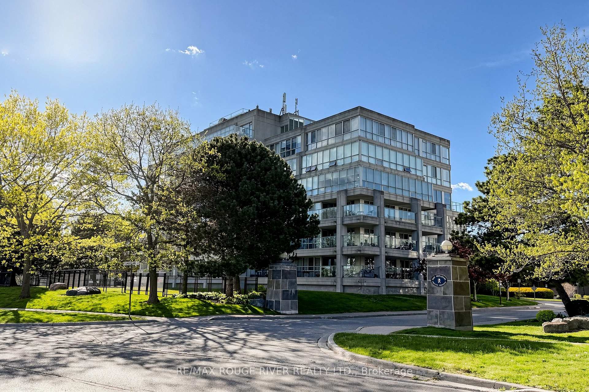 70 Cumberland Lane 402, Ajax — photo 2 of 5
