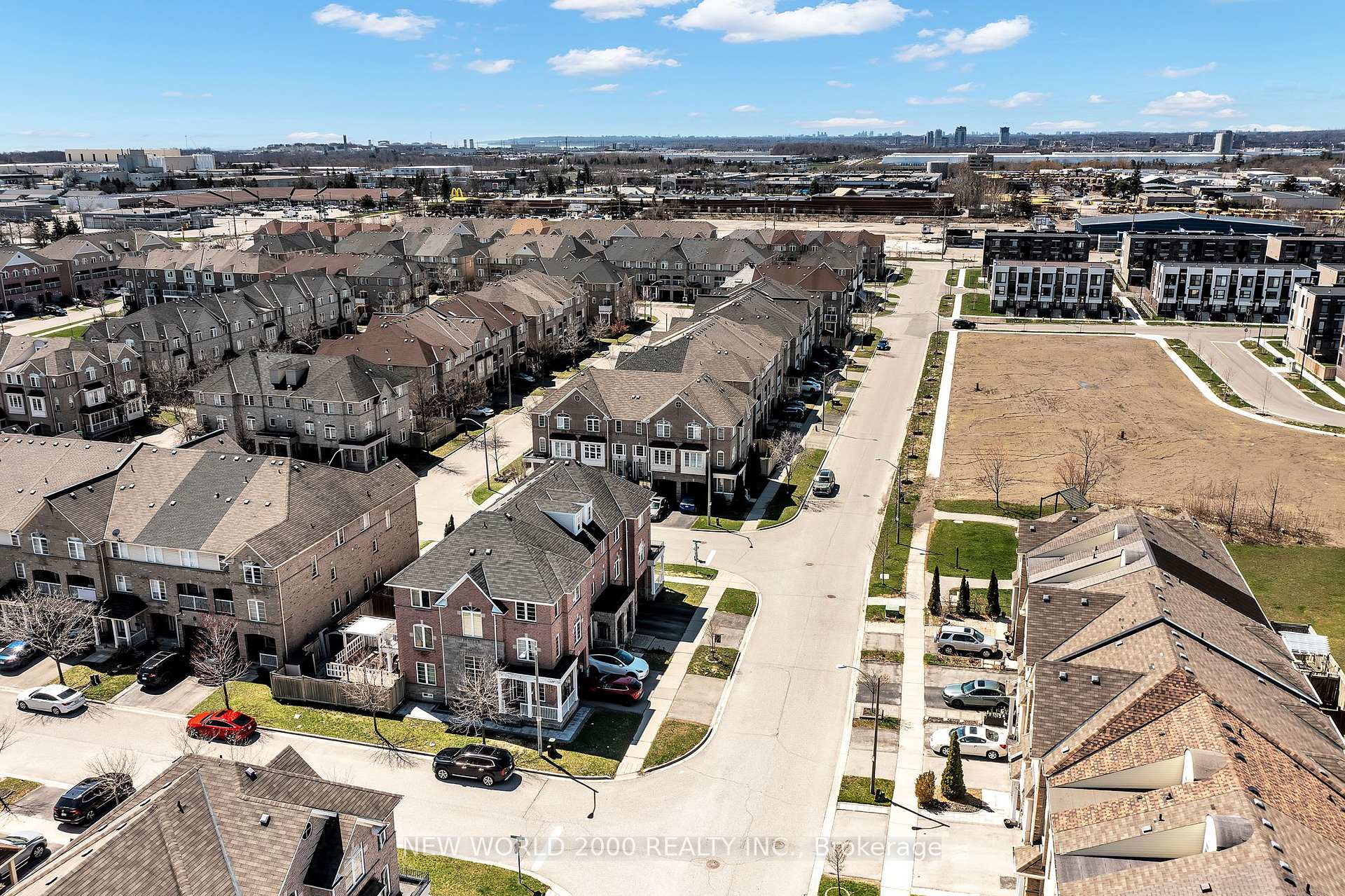27 Stonewood Street, Ajax, ON L1S 0B3 — Ajax, Ontario