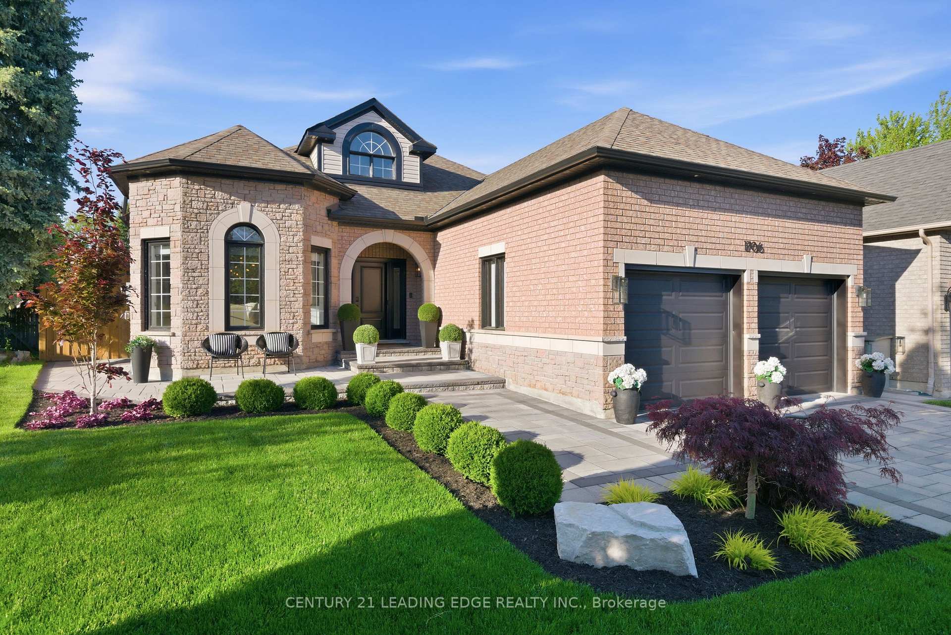 1706 Maple Hill Court, Pickering — photo 2 of 5