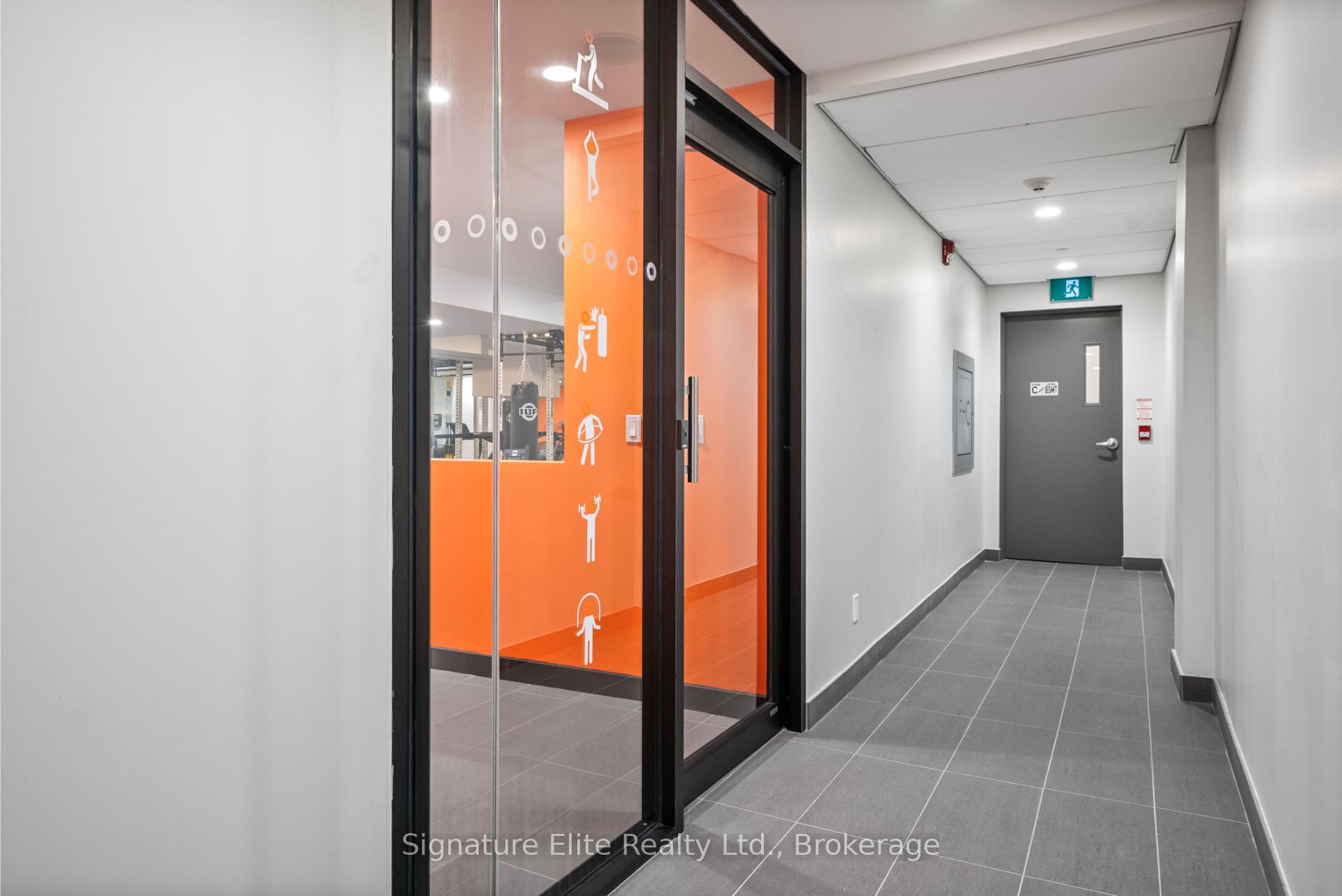 1075 Queen Street E 402, Toronto E01 — photo 3 of 5