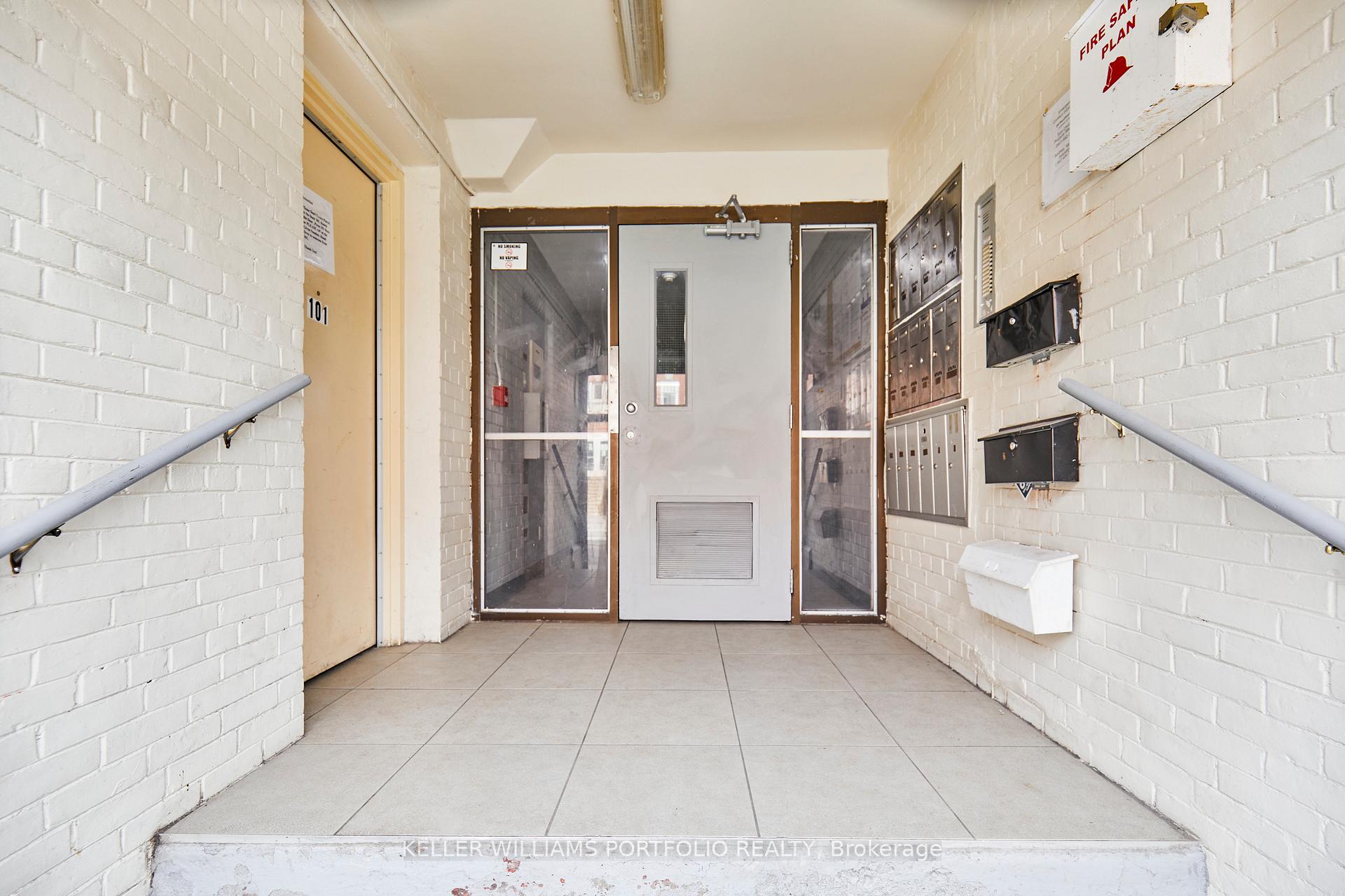 1395 Gerrard Street E, Toronto E01 — photo 3 of 5