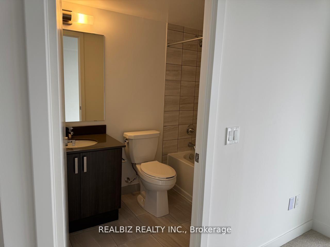 1010 Sandy Beach Road 902, Pickering — photo 4 of 5