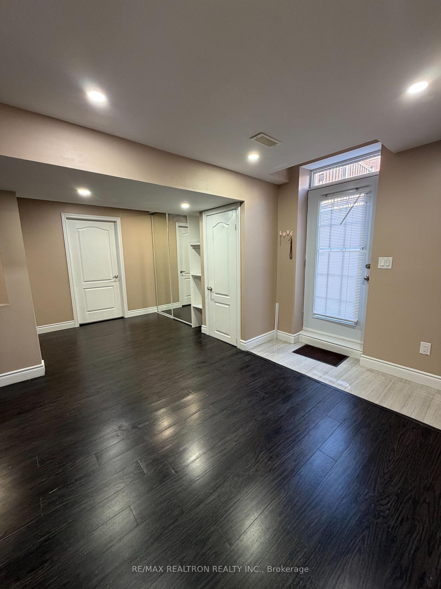 105 Stannardville Drive BSMT, Ajax — photo 4 of 5
