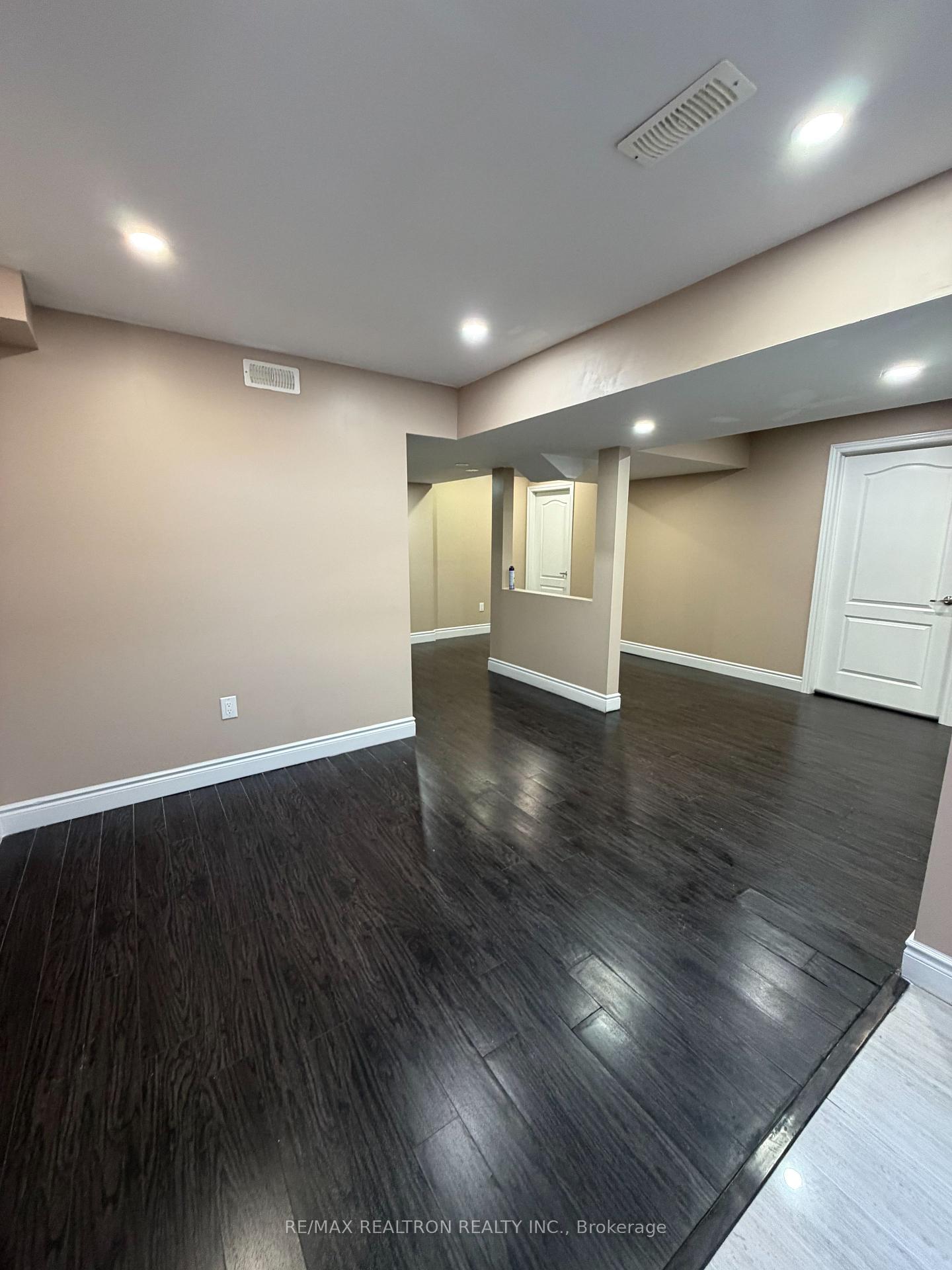 105 Stannardville Drive BSMT, Ajax — photo 5 of 5