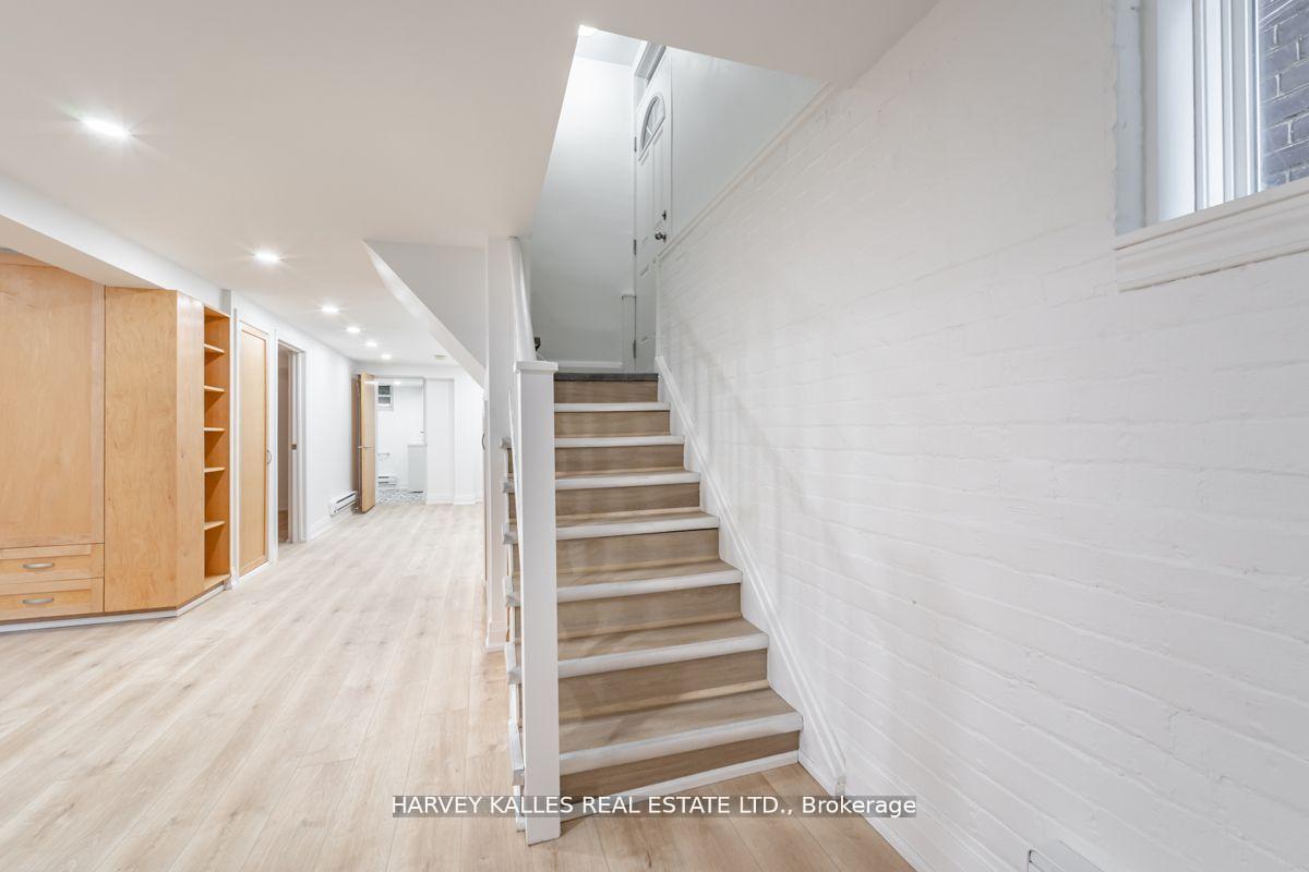 44 Browning Avenue Bsmt, Toronto E03 — photo 2 of 5