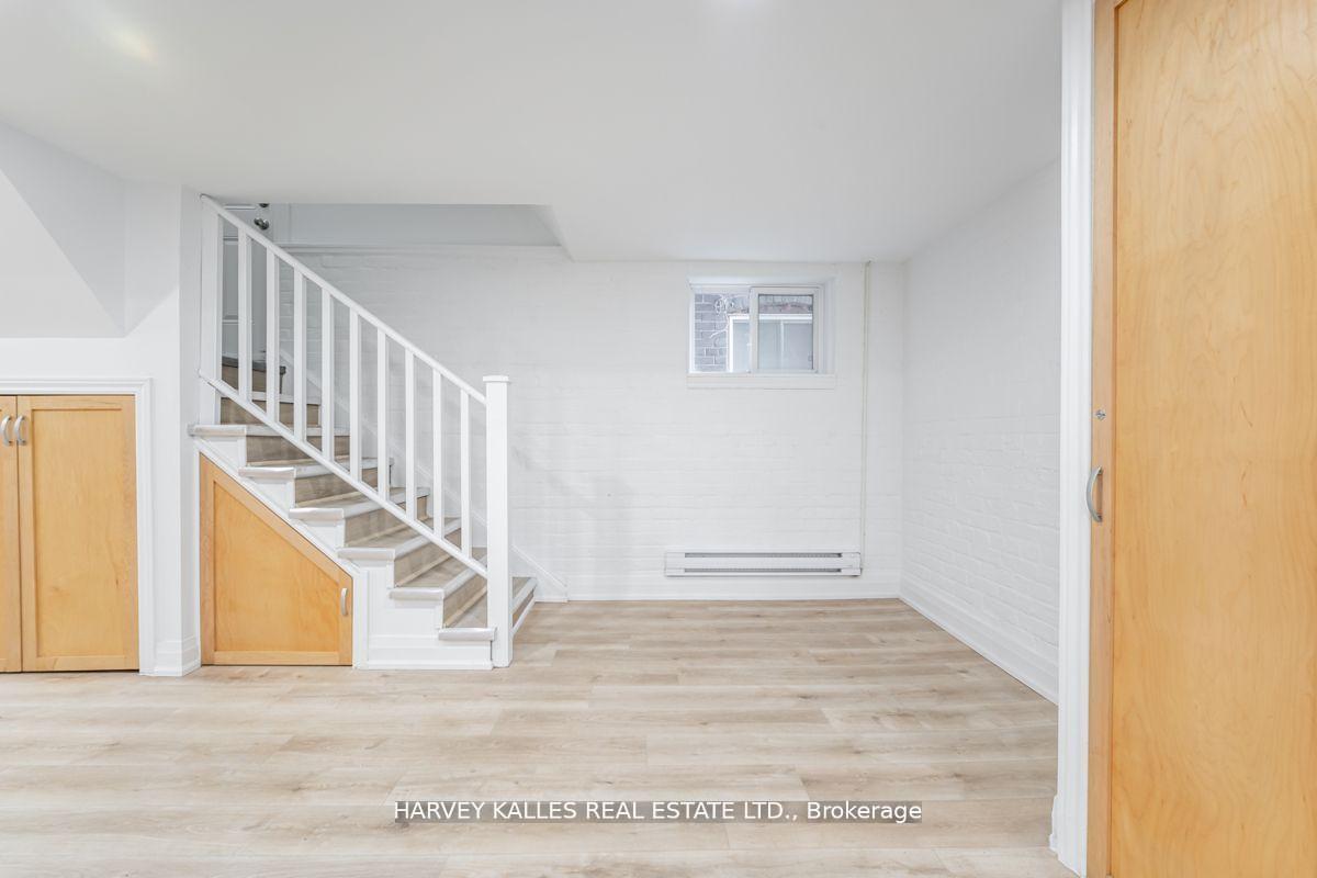 44 Browning Avenue Bsmt, Toronto E03 — photo 3 of 5
