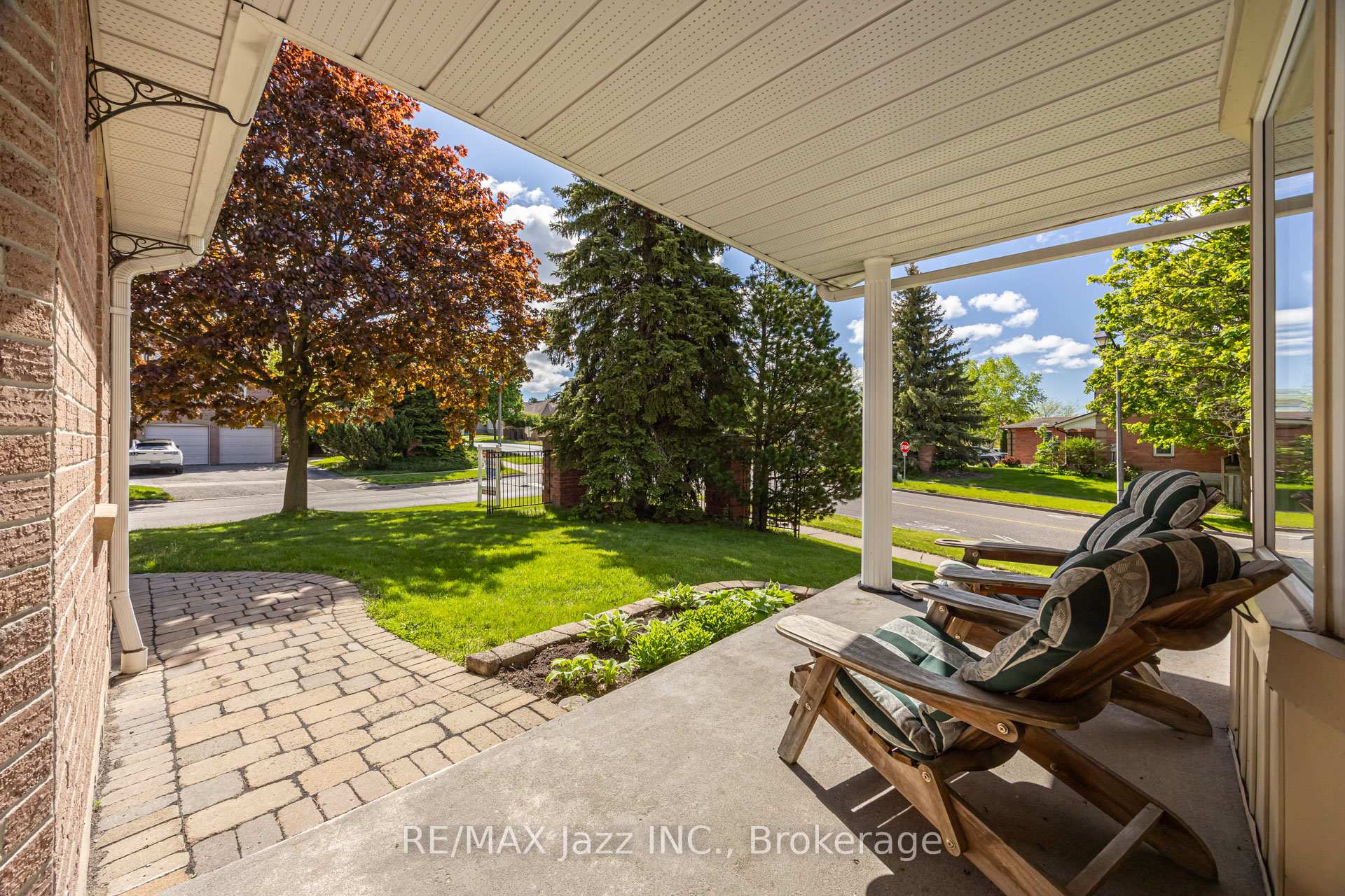 2 Coomer Crescent, Ajax — photo 2 of 5