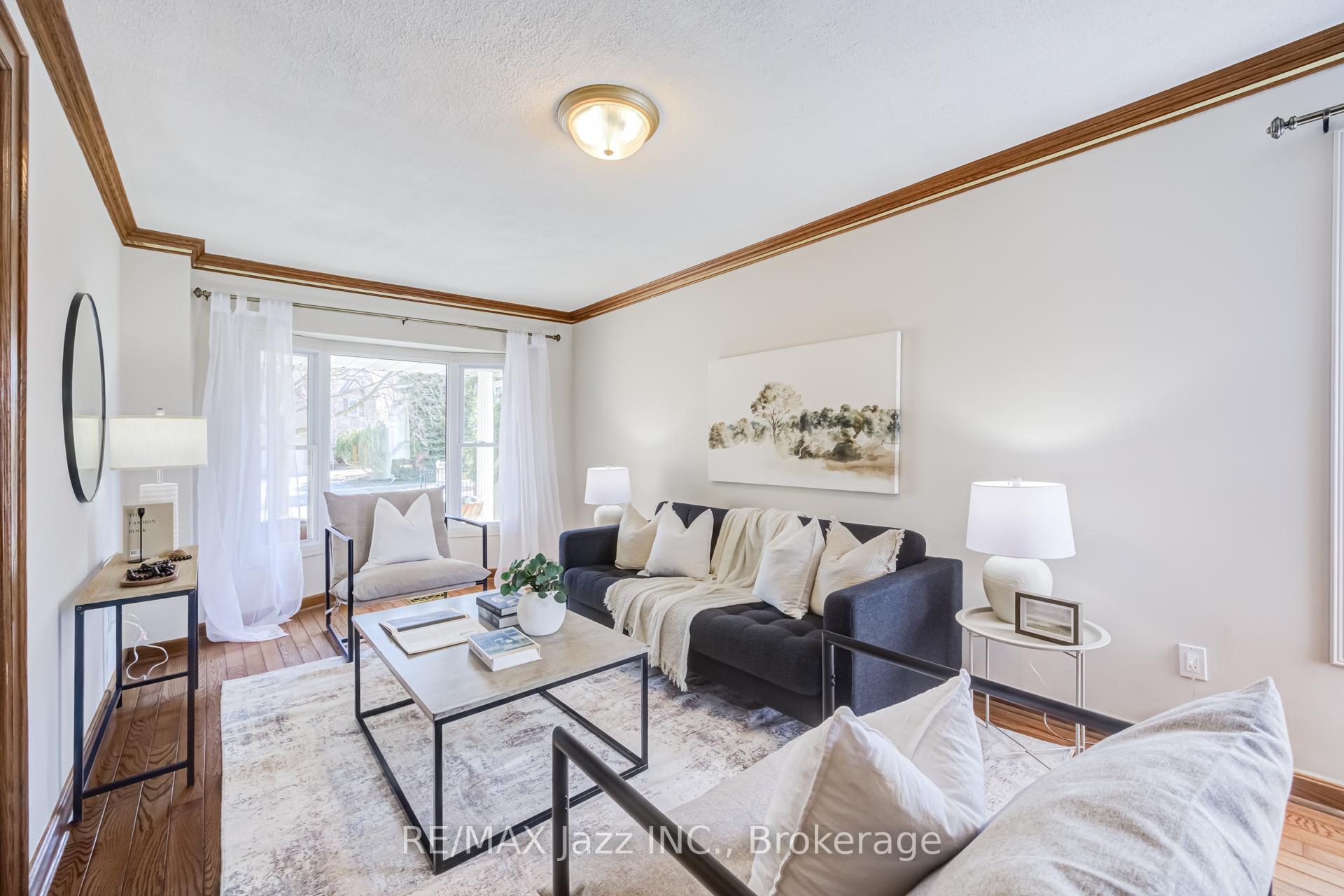 2 Coomer Crescent, Ajax — photo 4 of 5