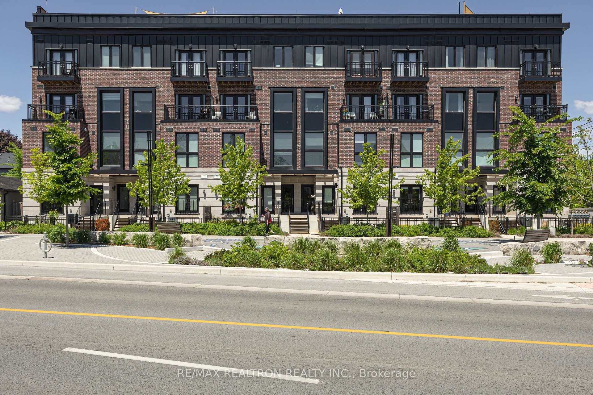 100 Coxwell Avenue TH7, Toronto E01, ON M4L 0B5 — Toronto E01, Ontario