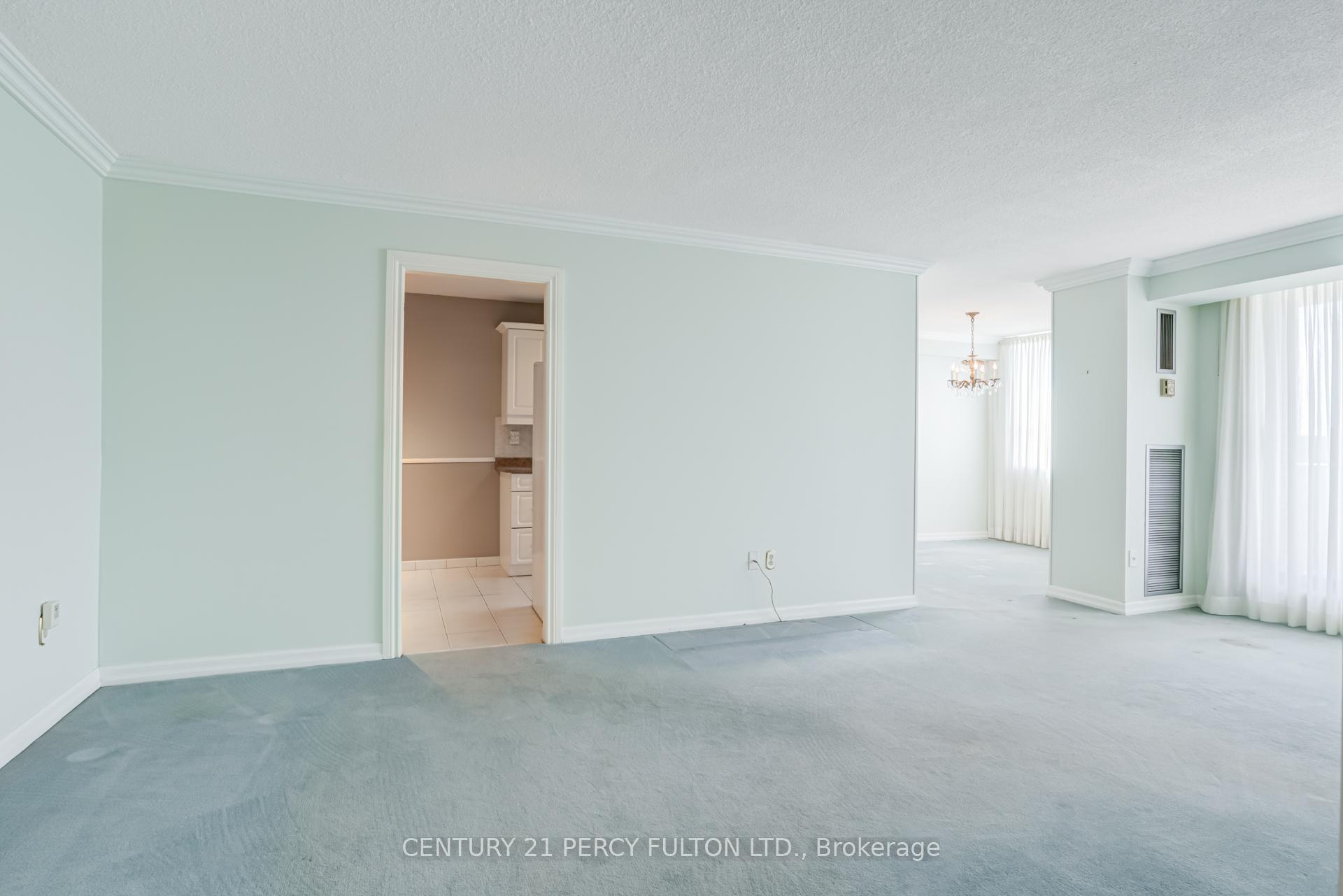 121 Trudelle Street 608, Toronto E08 — photo 2 of 5