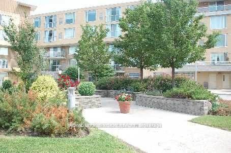 452 Scarborough Glf Club Road 504, Toronto E09, ON M1G 1H1 — Toronto E09, Ontario
