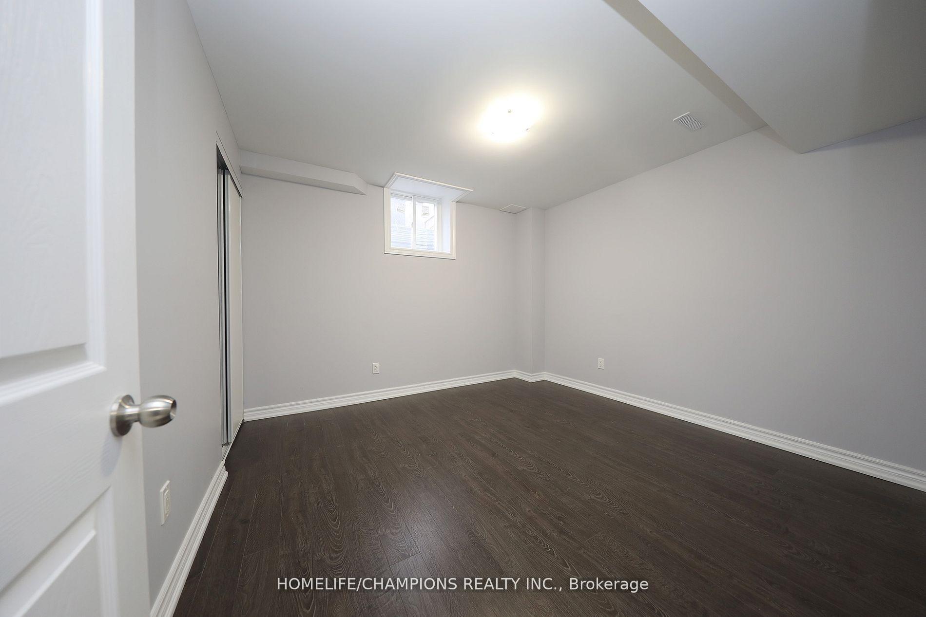 5 Bellotti Crescent, Ajax — photo 2 of 5