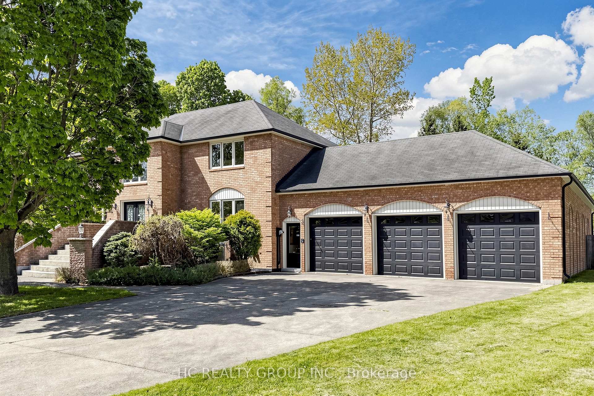 12 Bunting Court, Ajax — photo 3 of 5