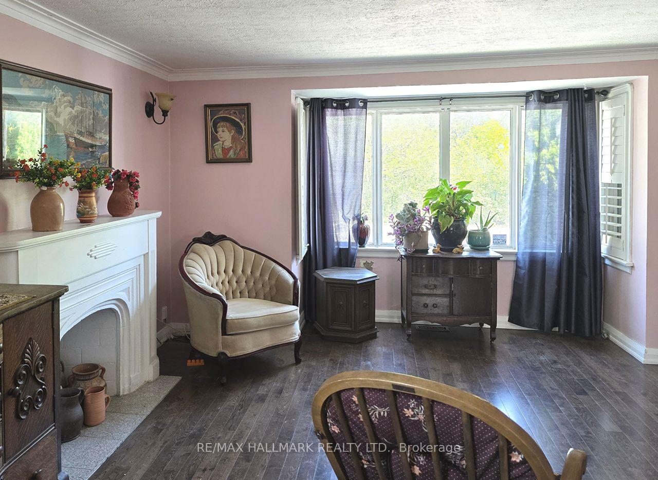 115 Lankin Boulevard, Toronto E03 — photo 5 of 5