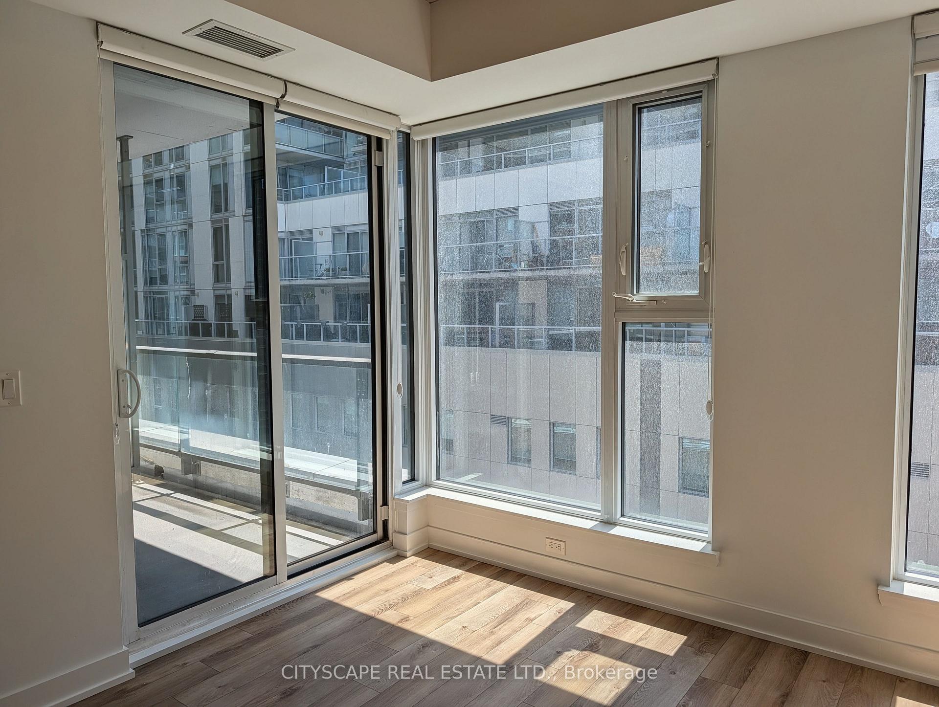 30 Baseball Place 514, Toronto E01 — photo 3 of 5