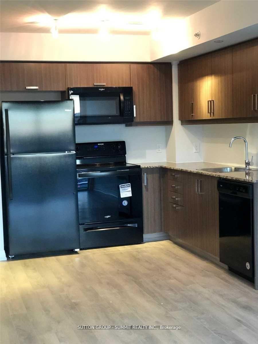30 Meadowglen Place 313, Toronto E09 — photo 2 of 5