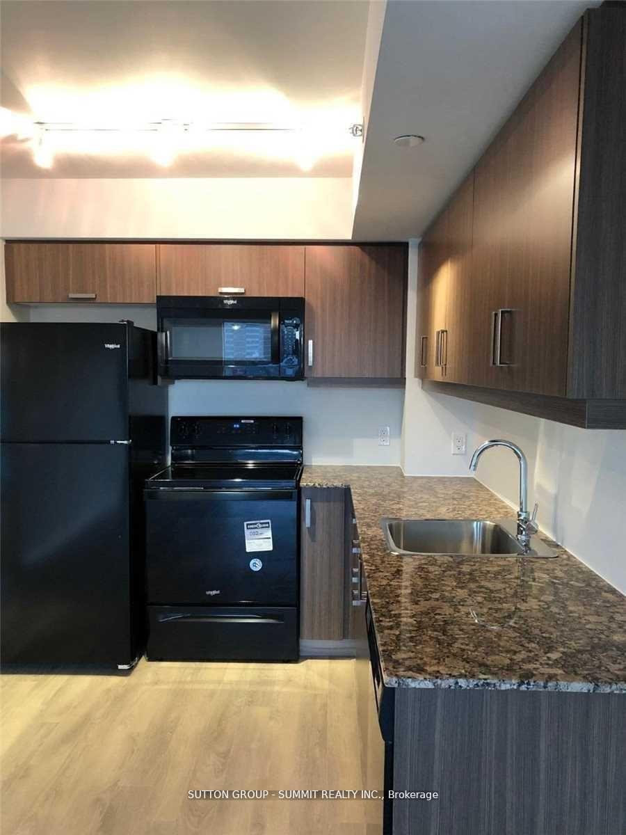 30 Meadowglen Place 313, Toronto E09 — photo 4 of 5
