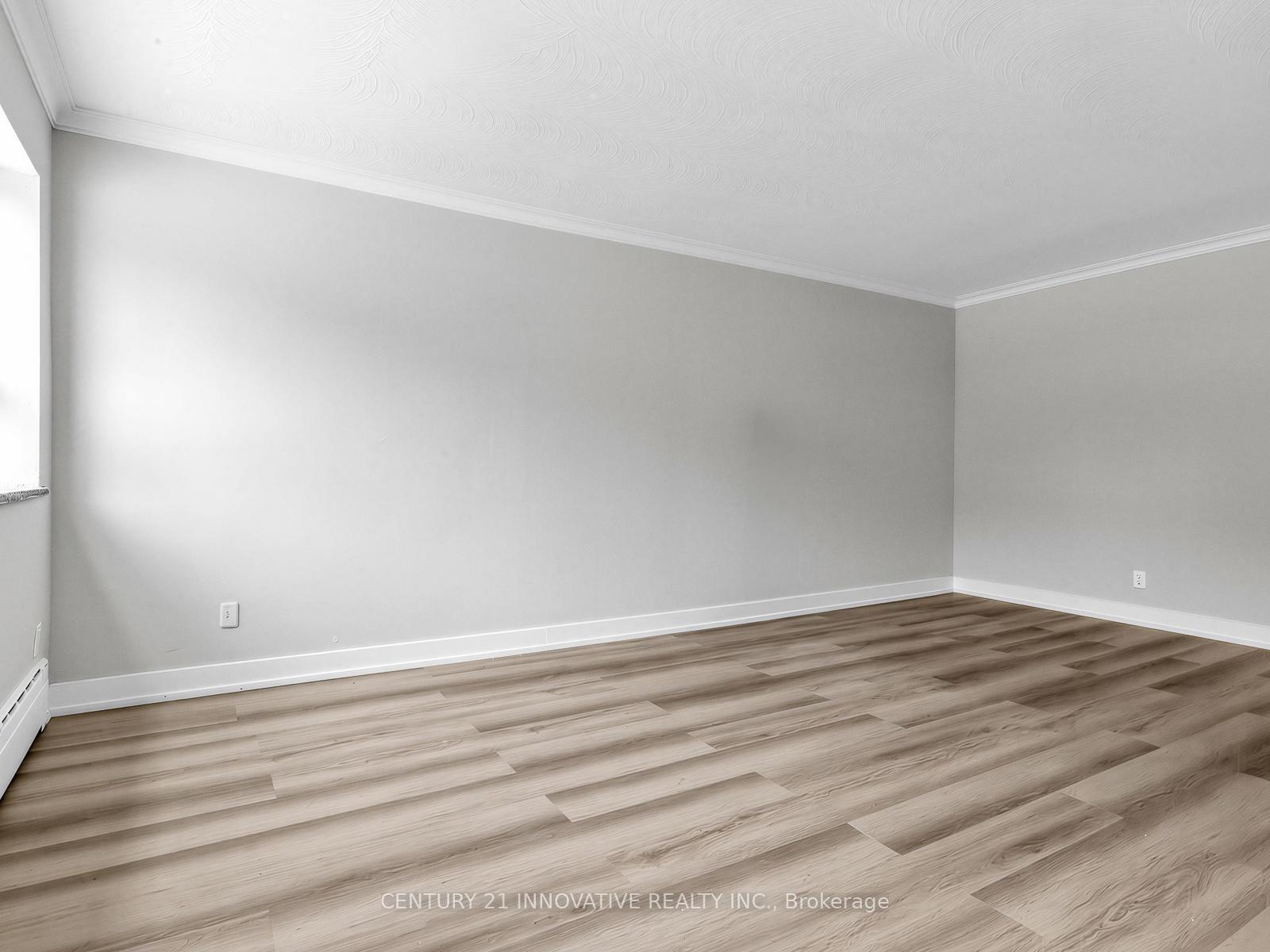 1243 Broadview Avenue 201, Toronto E03 — photo 3 of 5