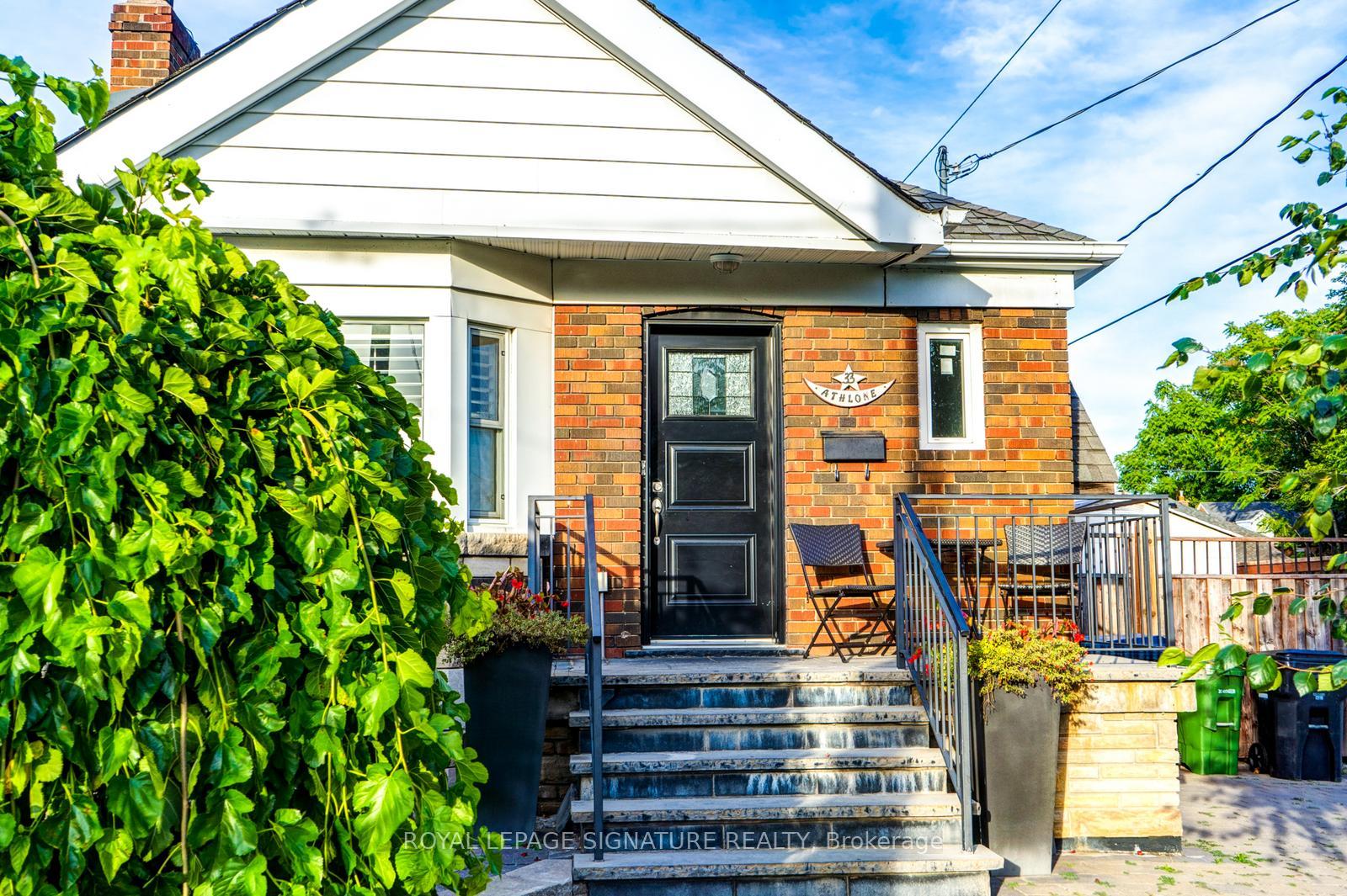 33 Athlone Road Main Fl, Toronto E03, ON M4J 4H3 — Toronto E03, Ontario