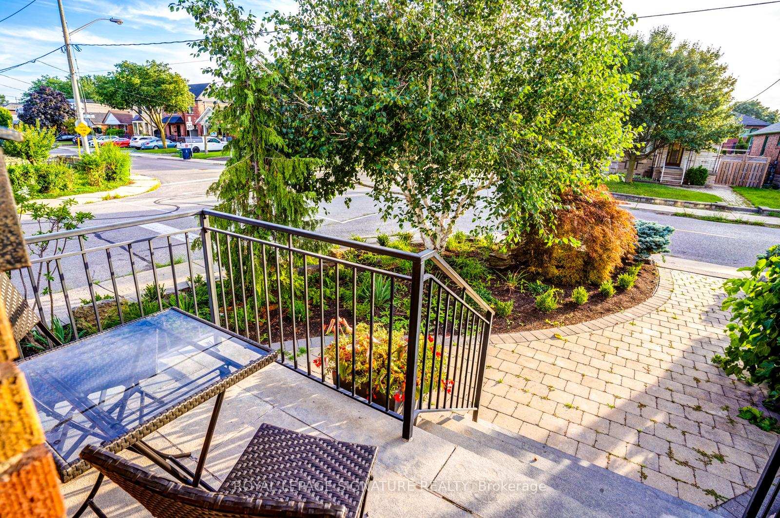 33 Athlone Road Main Fl, Toronto E03 — photo 3 of 5