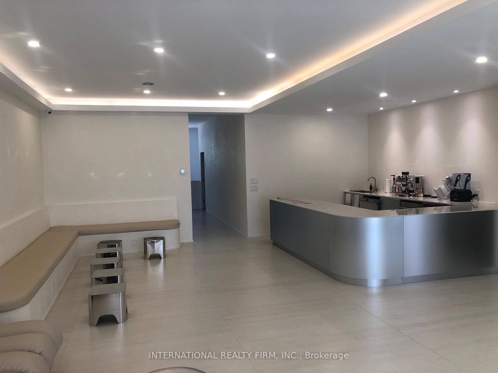1517-1519 O Connor Drive, Toronto E03 — photo 5 of 5