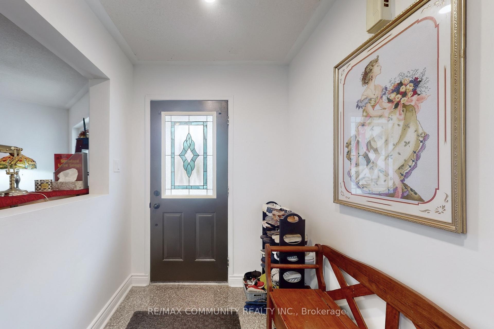 71 Hibbard Drive, Ajax — photo 2 of 5