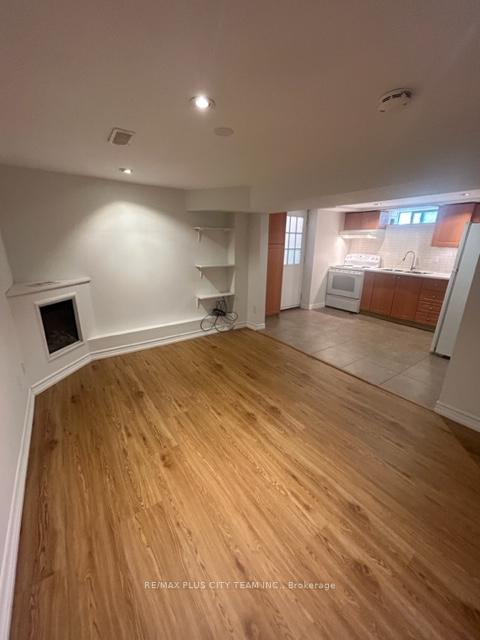 686 Sammon Avenue BSMT, Toronto E03, ON M4C 2E2 — Toronto E03, Ontario