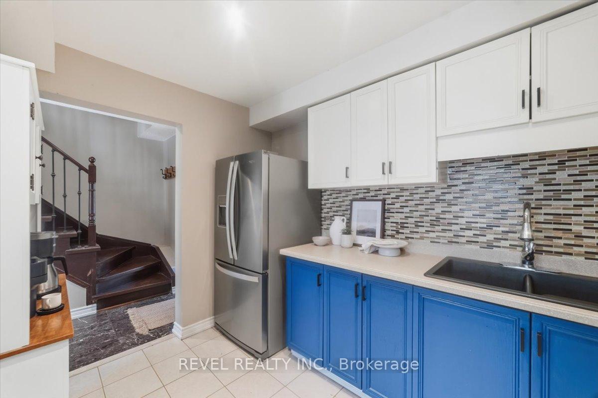 87 Thorp Crescent, Ajax — photo 4 of 5