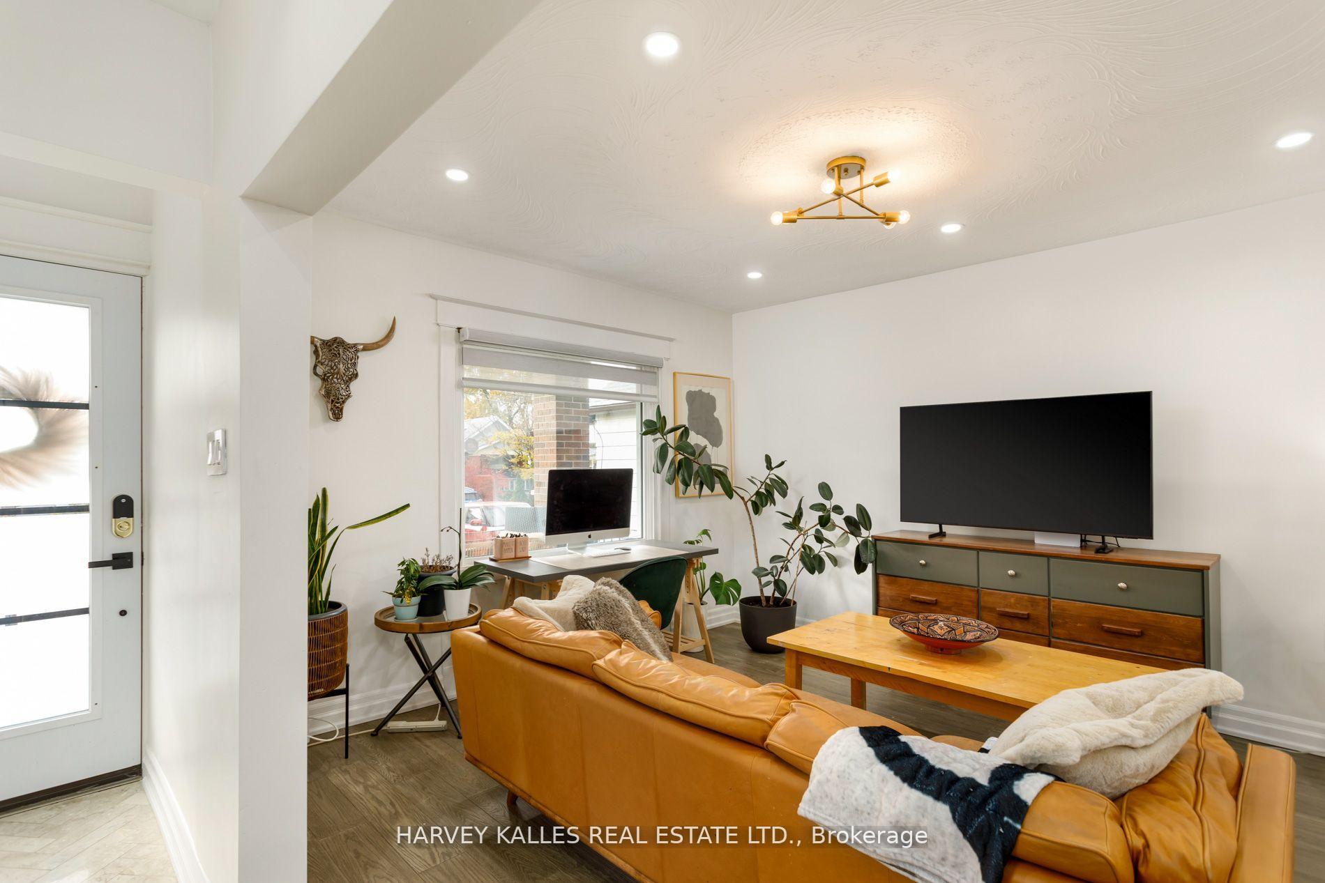 139 King Edward Avenue, Toronto E03 — photo 5 of 5