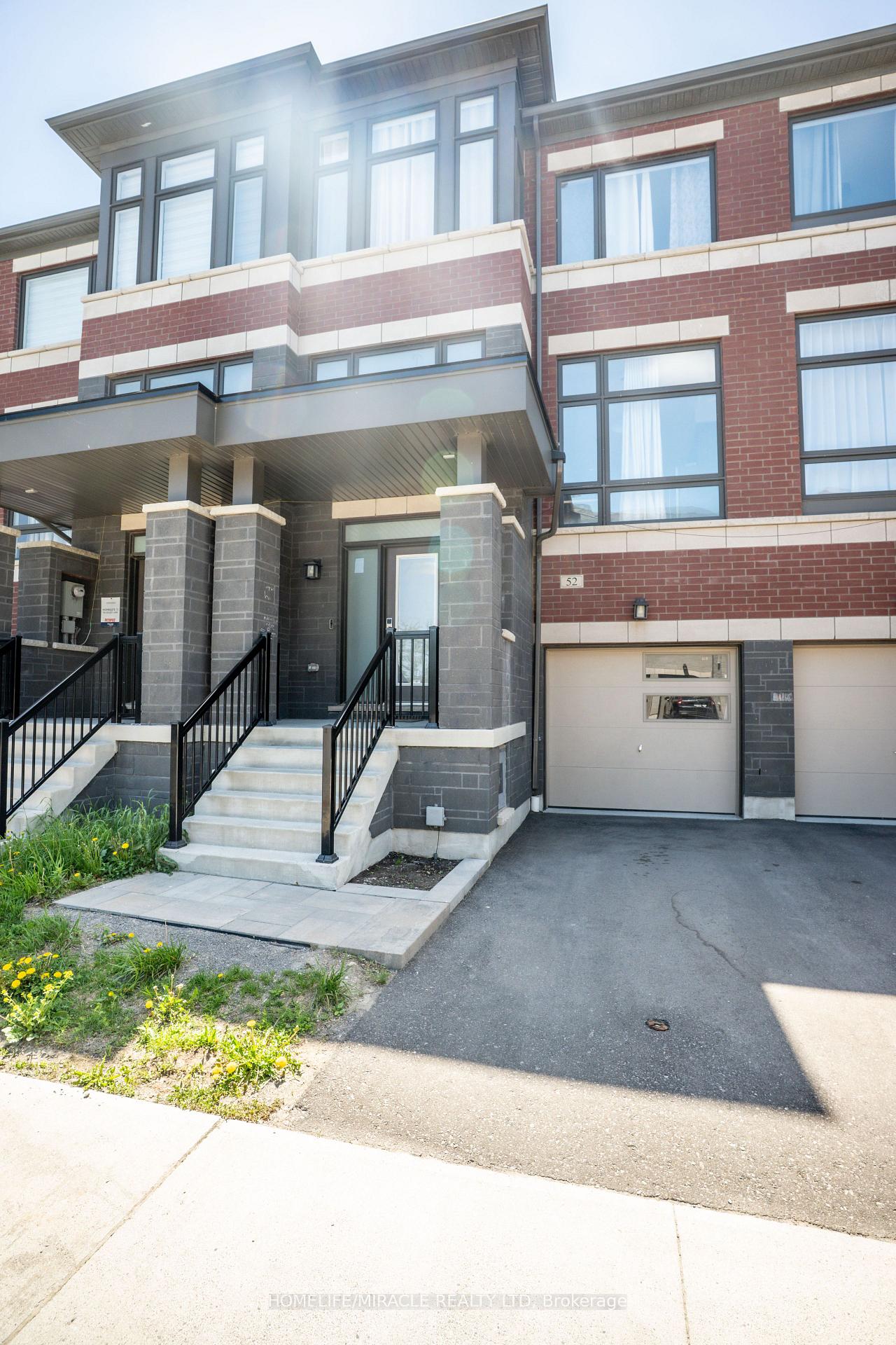 52 Douet Lane, Ajax — photo 2 of 5
