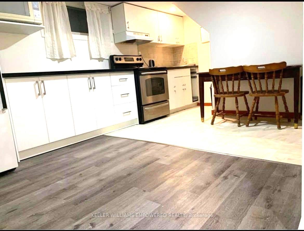 36 Halsey Avenue, Toronto E03 — photo 3 of 5