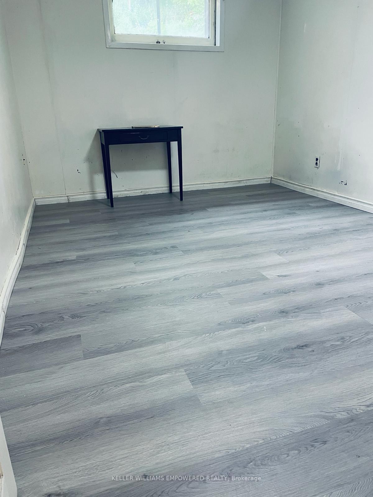 36 Halsey Avenue, Toronto E03 — photo 5 of 5