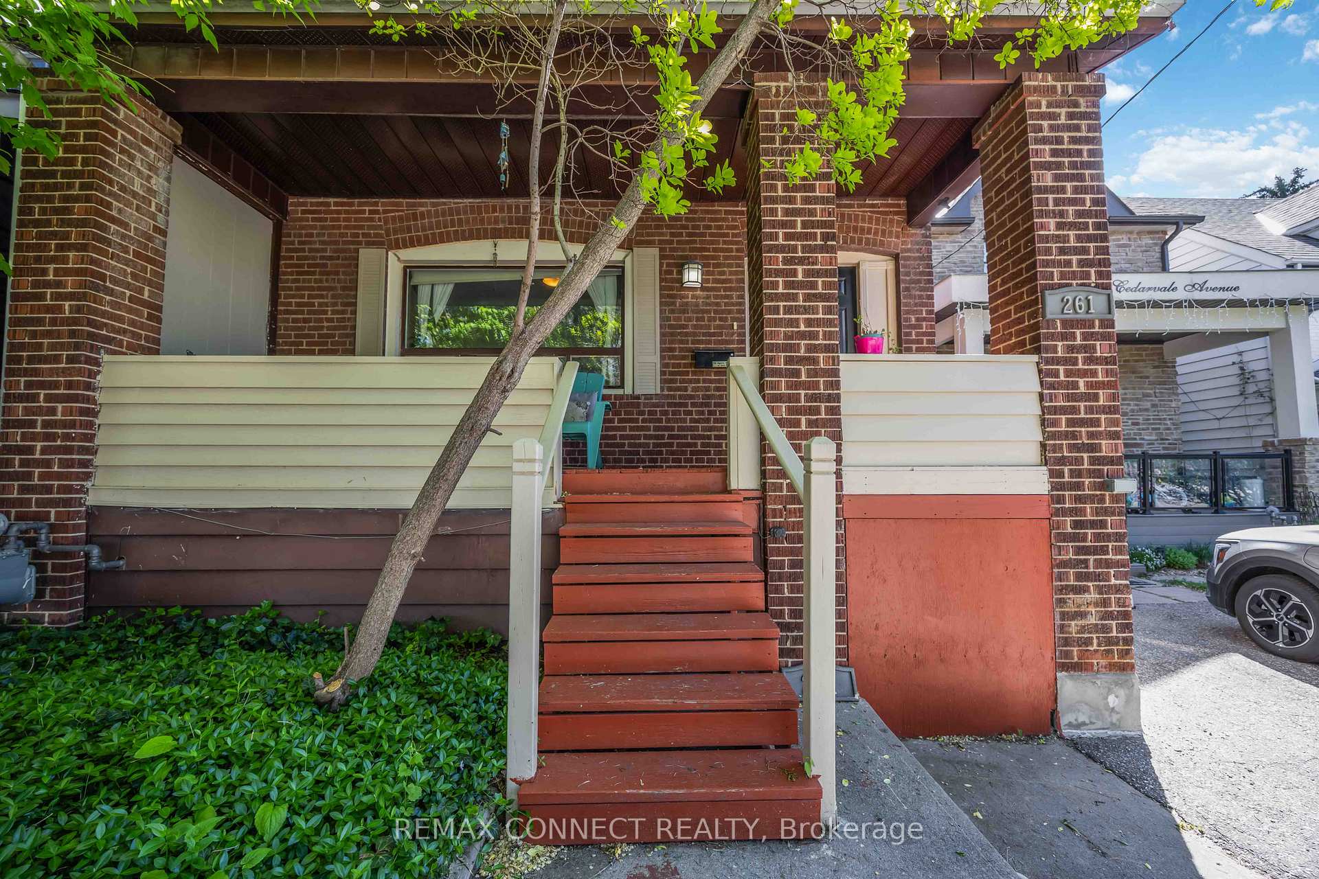 261 Cedarvale Avenue, Toronto E03, ON M4C 4K3 — Toronto E03, Ontario