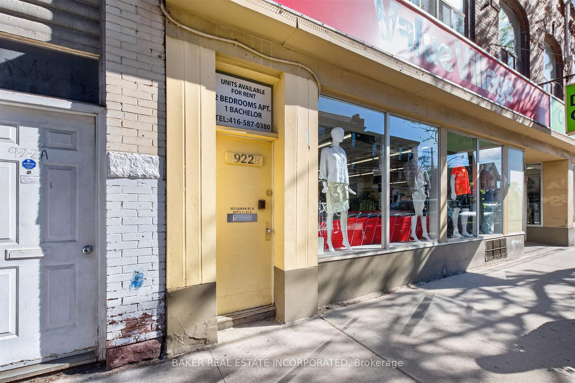 922 Queen Street E 2, Toronto E01, ON M4M 1J5 — Toronto E01, Ontario