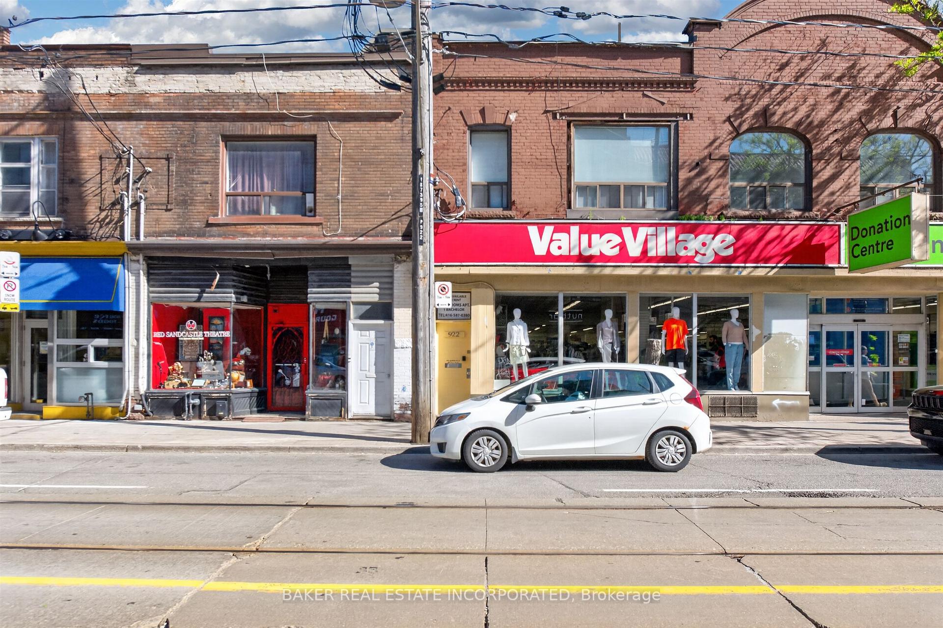922 Queen Street E 2, Toronto E01 — photo 2 of 5